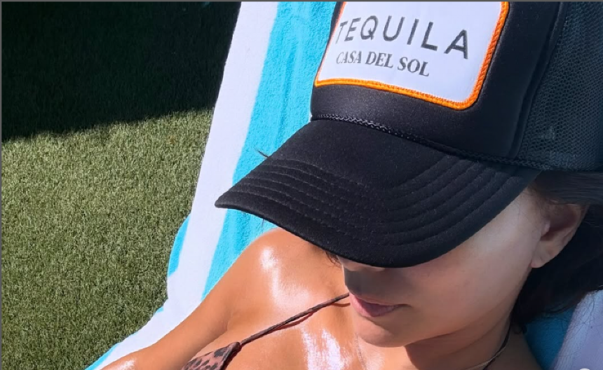 U 50. GODINI IZAZIVA POHOTNE MISLI I DUPLO MLAĐIM FRAJERIMA  Na njoj pucaju mišići, a na građi joj zavide sve koleginice