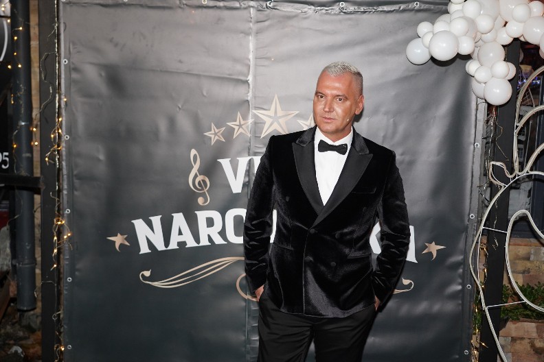 PRIVEDEN MILAN MILOŠEVIĆ Voditelj Pinka u Novom Sadu zatečen na licu mesta