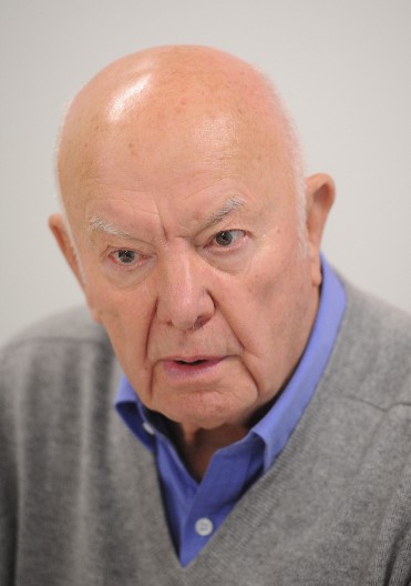 OMAŽ LEGENDI Premijerligaš se oprostio od Den Tane