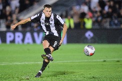 IZ BUDUĆNOSTI BLJUJU VATRU Zla namera - Kostić prodat Partizanu za 900.000, sada vredi 10.000.000 evra