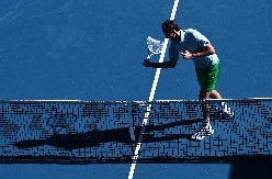 LUD, LUĐI, MEDVEDEV Totalno pomračenje uma posrnule legende (VIDEO)