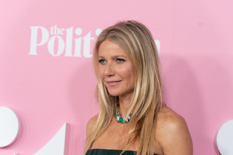 SA ULJEM I SOLJU ZAUSTAVILA STARENJE Gvinet Paltrou u 6. deceniji izgleda 10 godina mlađe i to zbog ovih trikova