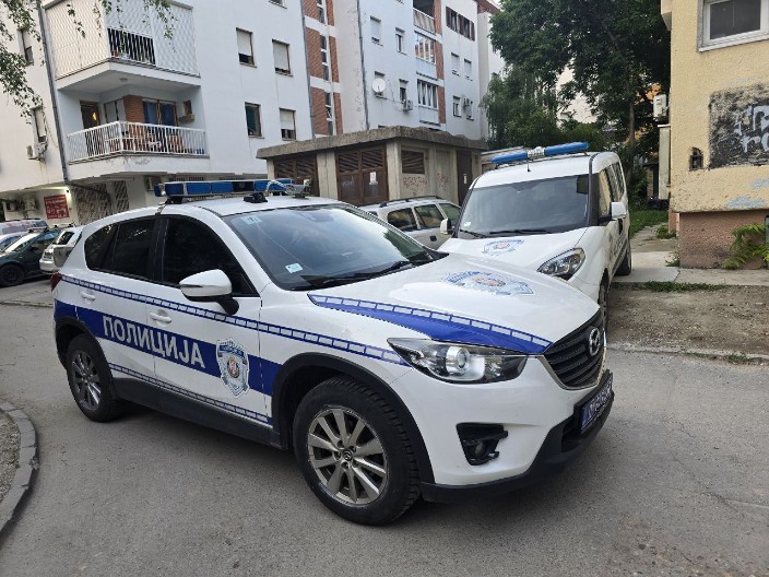 U TOKU JE POTRAGA ZA NJIMA Policija traži vozače posle udesa u kom je poginuo motociklista