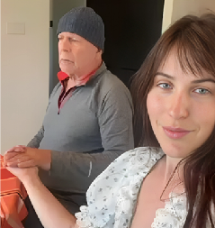 ZDRAVLJE BRUSA VILISA SE POGORŠAVA Mozak mu otkazuje, ne može više sam, stručnjaci ga neprekidno čuvaju