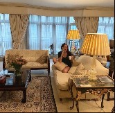 "PLOD NIJE BIO U REDU I IZGUBILA SAM BEBU" Pevačica skrhana, njena ispovest tera suze na oči