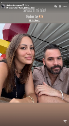 FOTOGRAFIJA ARIJE ŽIVOJINOVIĆ IZ PORODIČNOG DOMA ODUŠEVILA SVE Devojčica je već našla omiljenu osobu, drži je za ruku i ne pušta! (FOTO)