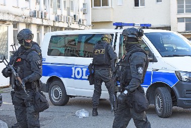 POSVAĐAO SE SA BIVŠOM, PA UBIO NJIHOVO DETE STARO SVEGA DVE GODINE Posle stravičnog zločina izvršio samoubistvo