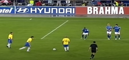 VIC DANA Igraju fudbal Brazil i Bosna i Hercegovina...