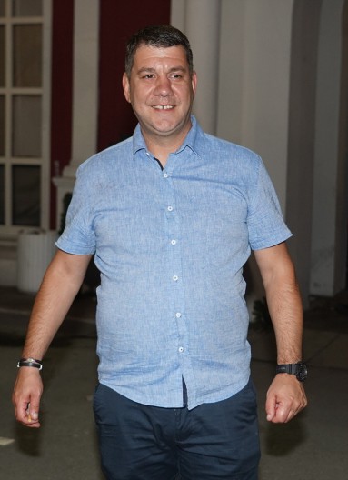 IVAN MARINKOVIĆ SMUVAO 20 GODINA MLAĐU Učesnica rijalitija se izlanula, pao je prvi poljubac