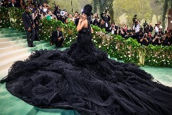 TEK SE PORODILA, A OPET TRUDNA Reperka čeka četvrto dete, ali ovoga puta sa novim frajerom