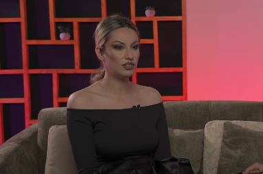 ZDRAVLJE RADE MANOJLOVIĆ NARUŠENO Problem je postao vidljiv, ne može više da sakrije