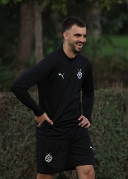 MILOŠEVIĆ ZA NADU CRNO-BELIH Ovako je napadač Partizana smanjio prednost Zvezde u večitom derbiju (VIDEO)