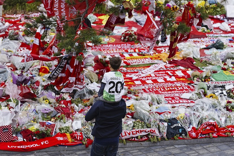 TAKO TO RADE VELIKANI Fantstičan gest Liverpula za porodicu Žote