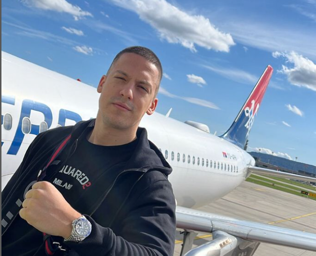 NIJE ŽELEO VIŠE DA KRIJE! Baka Prase otkrio šta je sve njegova devojka operisala na sebi