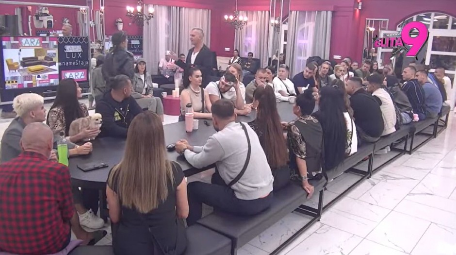 "200.000 EVRA MI JE U KUĆI" Učesnik Elite očajan, doživeo nervni slom i otkrio šok detalje: "Svaki dan su mi suze išle"