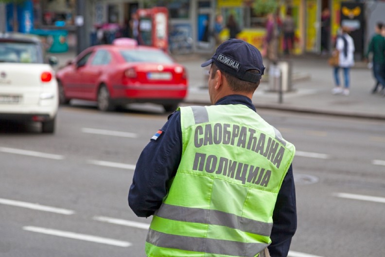 SANKCIONISANO 15.000 VOZAČA! Voze brzo, u pijanom stanju i telefoniraju