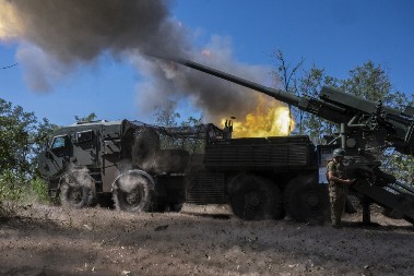 RUSI PROBIJAJU ODBARNU, OKRUŽUJU NEPRIJATELJA BLIZU GRADA Ukrajinci se žestoko brane, ali jedan potez može sve da promeni?