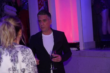 DETALJ KOJI SIGURNO NISTE ZNALI Ovaj poznati glumac je venčani kum Željka Joksimovića!