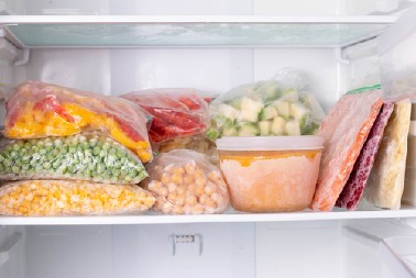 Stručnjaci za hranu otkrivaju – ovaj trik sa zamrzavanjem štedi vam novac i održava vas zdravim