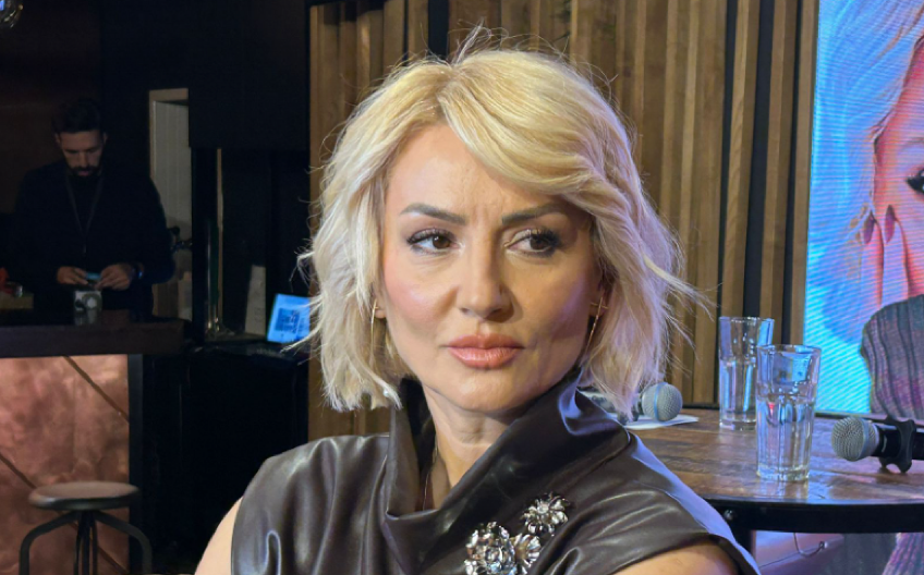 BESNI I VREĐA KURIRA Goca Tržan urla i psuje: "Radi svoj posao!"