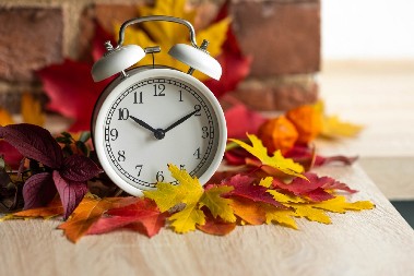 U NEKIM ZEMLJAMA SE POMERA SAT, U NEKIM NE Ovo je 10 istina o računanju vremena!