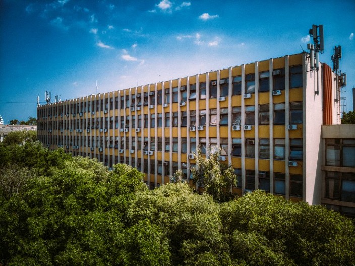 OSTAJU IZA REŠETAKA ZBOG POKUŠAJA UBISTVA PRIPADNIKA "KOBRI" Glavnim osumnjičenima za napad u Novom Sadu produžen pritvor