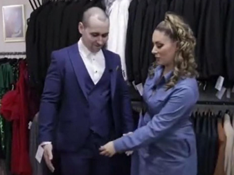 VODITELJKA DODIRIVALA TAKMIČARA PO INTIMNIM DELOVIMA TELA! Skandal u emisiji, ovo niko nije očekivao od nje