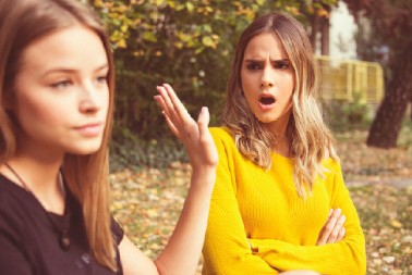 SESTRA MI ZAVODI VERENIKA Malo je reći da sam pobesnela kada sam saznala, sada imam samo jednu opciju