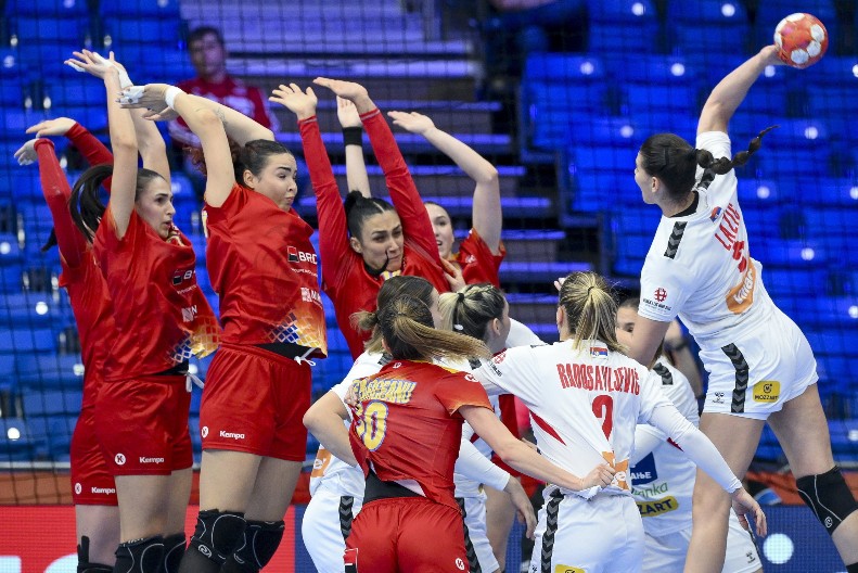 MOĆAN START Ubedljiva pobeda rukometašica Srbije