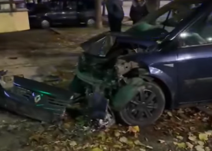 SLETEO S PUTA PA SE ZAKUCAO PRAVO U BANDERU Teška nesreća u Novom Selu kod Velike Plane