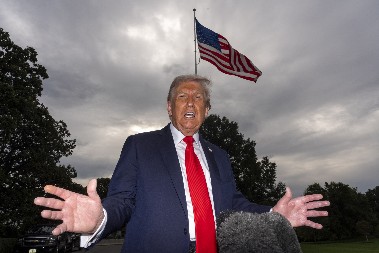 "CEO ŽIVOT ME VARAJU TAKVI KAO PUTIN" – Tramp poslao poruku iz Bele kuće: „Ali ja uvek pobedim“