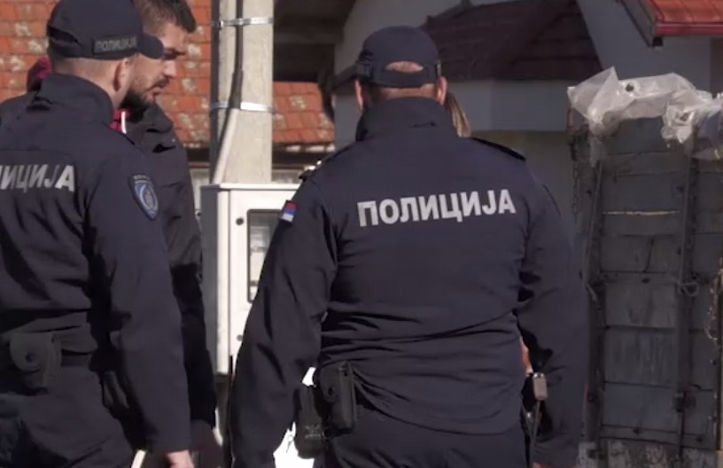 MLADIĆ PAO SA 15 KILOGRAMA MARIHUANE Hapšenju prethodila potera kroz Zemun i Novi Beograd