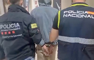SPECIJALCI RAZVALILI VRATA, PA "VRAČARCE" ZATEKLI U DONJEM VEŠU! Velika akcija policije i Evropola, osumnjičeni za dva ubistva (FOTO/VIDEO)