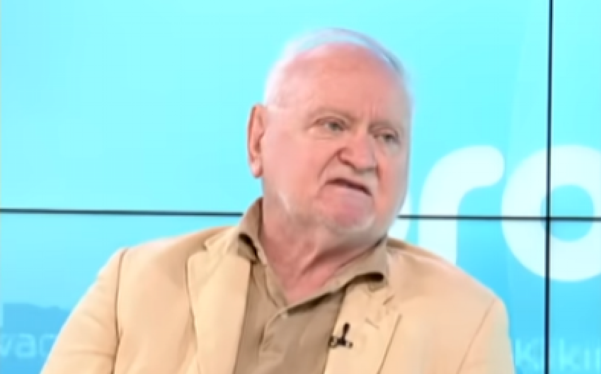 JEDAN OD NAJVEĆIH PREDSEDNIKOVIH KRITIČARA OČITAO LEKCIJU MARTI KOS Plivačica koja daje netačne izjave, Vučić bolje zna šta se dešava