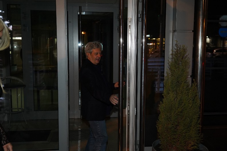 NEKADA JE VODILA JUTARNJI SA MILOMIROM, A ONDA NESTALA SA MALIH EKRANA Evo šta voditeljka danas misli o Mariću