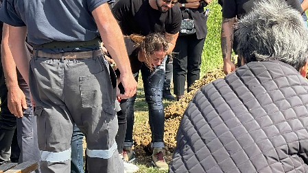 SAHRANILA MUŽA U 31. GODINI, PA JAVNO PRIZNALA BOLNU STVAR "Boli, još uvek to nisam preživela..."