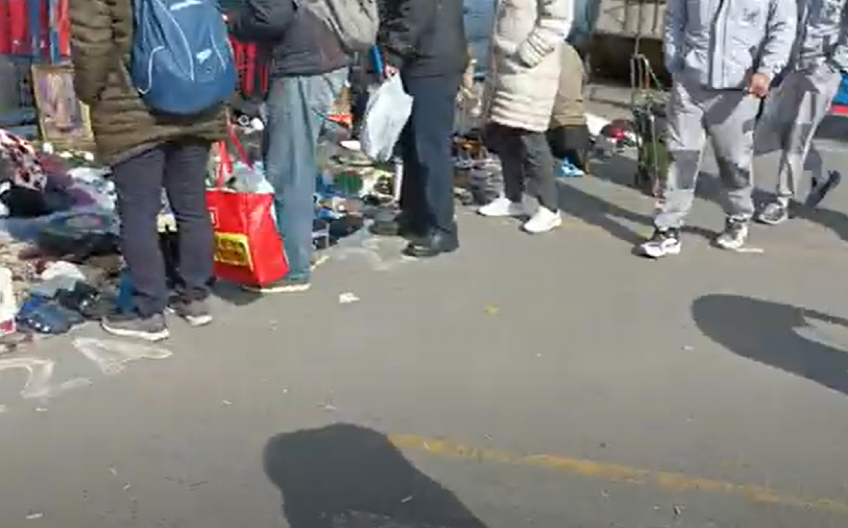 KUPIO JE SLIKU NA BUVLJAKU ZA SMEŠNE PARE Otkrio da je u pitanju remek delo koje vredi kao STAN U BEOGRADU - život mu se promenio u sekundi! (VIDEO)