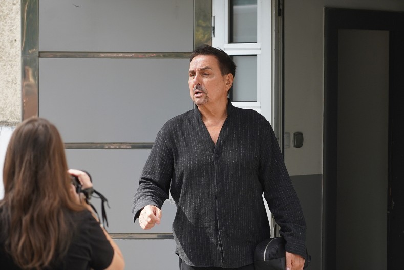 OPTUŽIVALI SU GA DA SE STIDI SVOG POREKLA Saznala se istina o Draganu Kojiću Kebi, kolega ga razotkrio: "Da znate to zauvek"