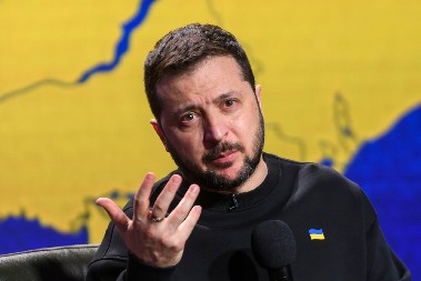 BRITANCI PORUČILI ZELENSKOM: Prekini rat u Pokrovsku i položi oružje – VREME JE ZA MIR