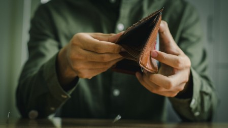 POVEĆAN RIZIK OD SIROMAŠTVA  I zaposleni ugroženi