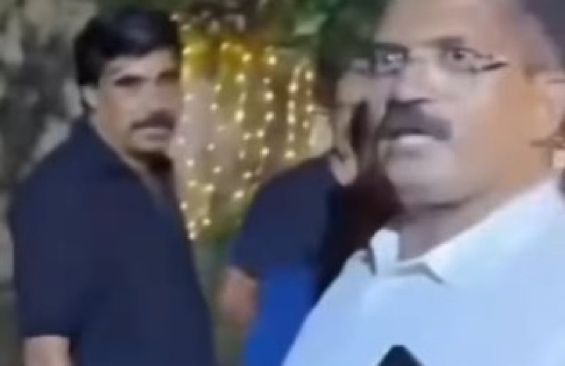 SVADBA KAKVU SVET NIJE VIDEO Kad su videli šta otac mlade nosi na košulji, nastao opšti haos - svatovi u neverici! (VIDEO)