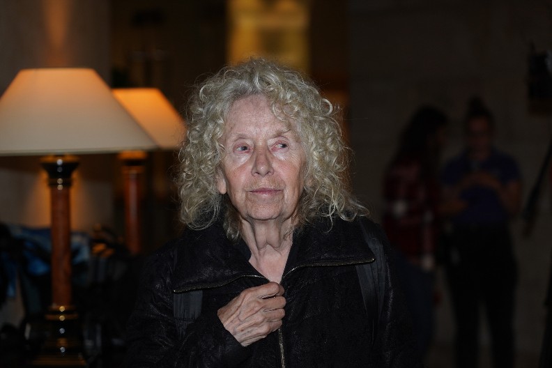 NAŠA PEVAČICA SE OPROSTILA OD EVE RAS! Potpuno se slomila kada je saznala (FOTO)