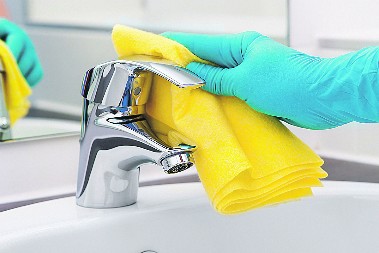 ZABORAVITE SKUPA SREDSTVA! Košta samo 15 dinara, a čisti sve, od rerne do odvoda!