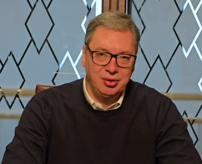 VUČIĆ POKAZAO LJUDSKOST I RAZUMEVANJE Hrka rekla da neće da se odazove na pozive predsednika, kada je lično pozvao rekla da je "nenadležan"