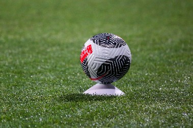 HAOS U ZEMUNU Huligani upali na stadion i demolirali prostorije kluba