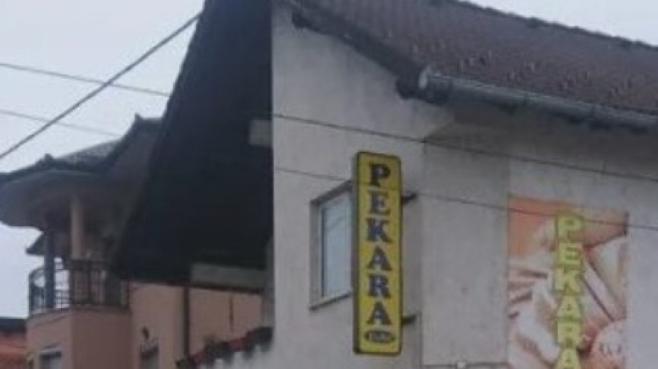 LJUDI MOJI, KAKAV JE OVO NATPIS NA PEKARI?! Balkanski humor pokorio internet, ovako nešto je NEVIĐENO! (FOTO)