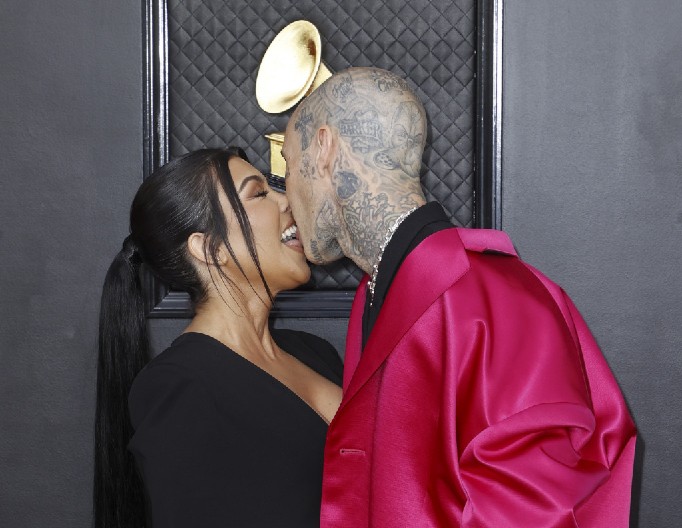 NA POLA PUTA DO 100-KE Muž Kortni Kardašijan proslavio 50. rođendan, sve je bilo na mestu osim torte