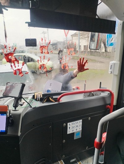 LEŠINARI U LJUDSKOM OBLIKU Kopaju po krvi, ranama, po mrtvima, opet u želji da napadnu i dođu na vlast