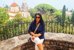 NAŠA PEVAČICA POSTALA MAJKA U ŠESTOJ DECENIJI Dugo se borila za potomstvo: "Bila sam zabrinuta jer ističe vreme"