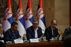 NIS I RAFINERIJA MORAJU DA RADE Ključna poruka Vučića: Donećemo odluku kakvu moramo da donesemo